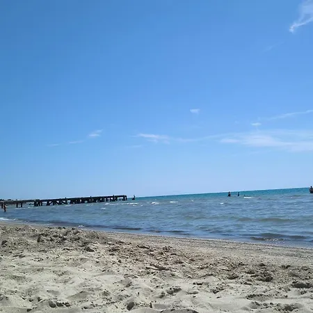 Confortevole Locale شقة